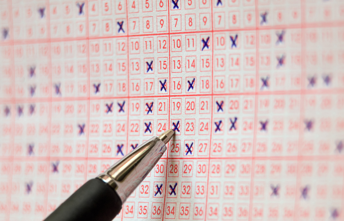 宝くじのネット購入は何歳から購入できるのか