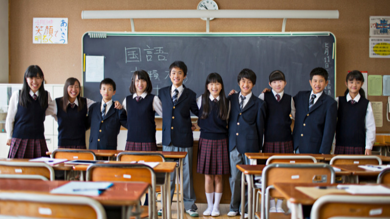 ロトやナンバーズは何歳から買える?