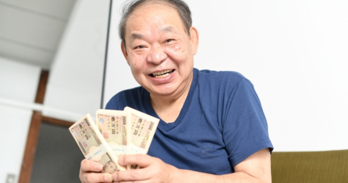 一粒万倍日に宝くじで4億円当てた男性