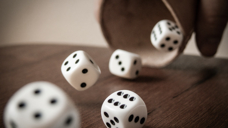 宝くじ当せん者がいない場合の当せん金はどうなる？