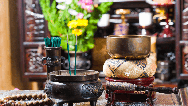 仏壇に宝くじを保管しても大丈夫？